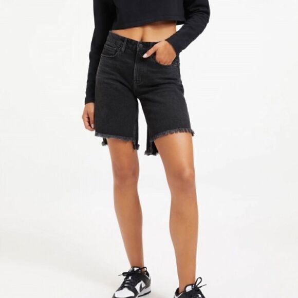 Good American NWT Good 90s Icon Distressed Shorts Black 6/28 - Picture 2 of 7